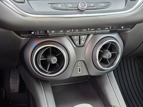 New 2026 Chevrolet Blazer LT image 13