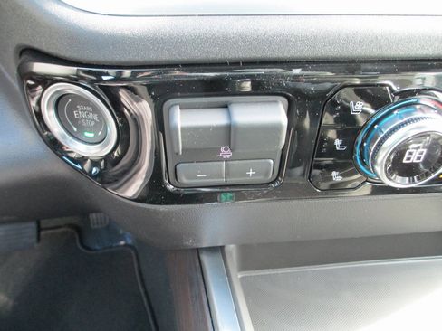 New 2026 GMC Sierra 1500 SLT w/ SLT Premium Plus Package image 20