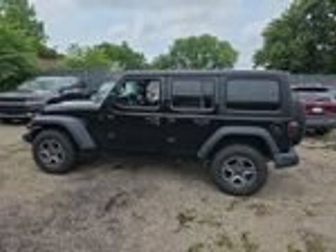 Used 2022 Jeep Wrangler Unlimited Sport AWD/4WD image 3