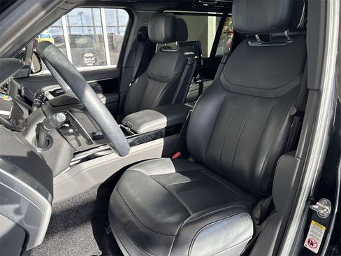 Used 2025 Land Rover Range Rover Long Wheelbase Autobiography image 11
