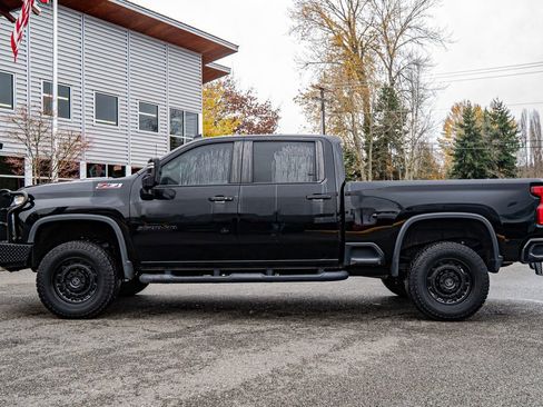 Used 2022 Chevrolet Silverado 3500 LTZ w/ LTZ Plus Package image 8