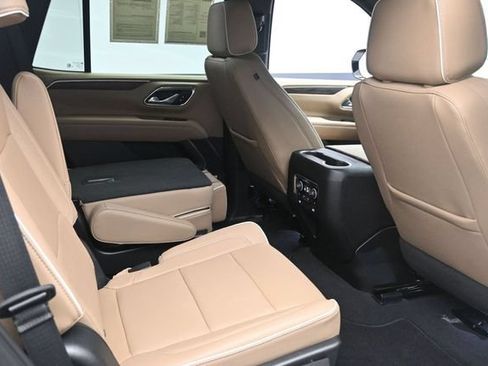 Used 2023 Chevrolet Tahoe Premier w/ Premium Package AWD/4WD image 26
