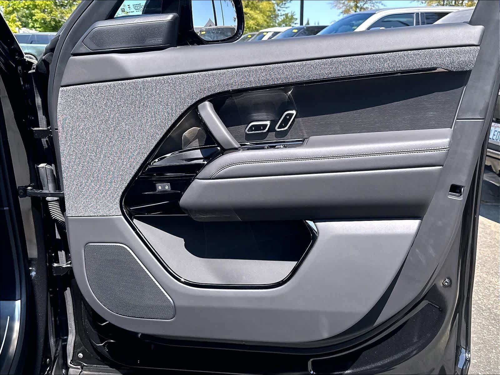 New 2026 Land Rover Range Rover Sport Dynamic SE AWD/4WD image 30