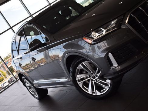 Used 2023 Audi Q7 2.0T Premium image 2