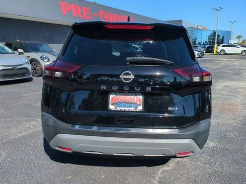 Used 2023 Nissan Rogue SV FWD image 6
