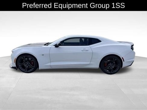 Used 2022 Chevrolet Camaro SS RWD image 4
