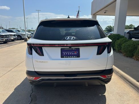 Used 2022 Hyundai Tucson SEL w/ Convenience Package FWD image 9