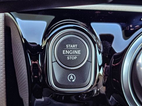 New 2025 Mercedes-Benz C 300 4MATIC Sedan image 22