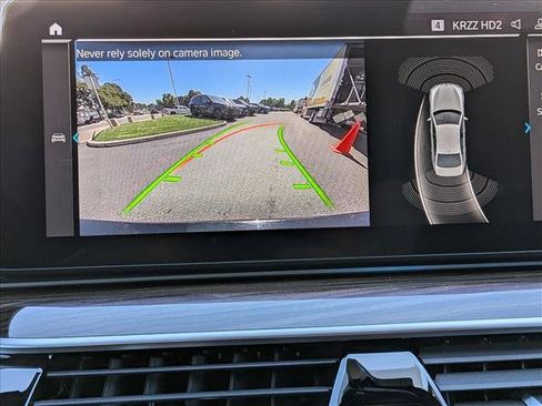 Used 2021 BMW 530e xDrive w/ Convenience Package image 14