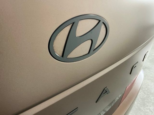 Used 2024 Hyundai Santa Fe Calligraphy AWD/4WD image 5