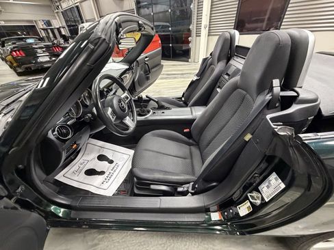 Used 2008 MAZDA MX-5 Miata Touring w/ Suspension Pkg image 40