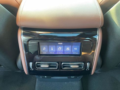 New 2026 Lincoln Aviator Reserve AWD/4WD image 17