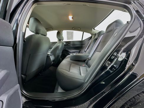 Used 2025 Nissan Altima 2.5 SV image 26