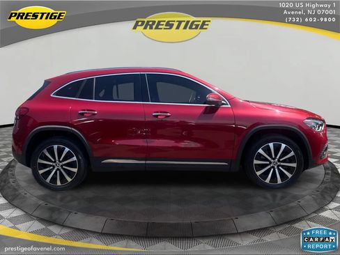 Used 2021 Mercedes-Benz GLA 250 4MATIC w/ Premium Package image 4
