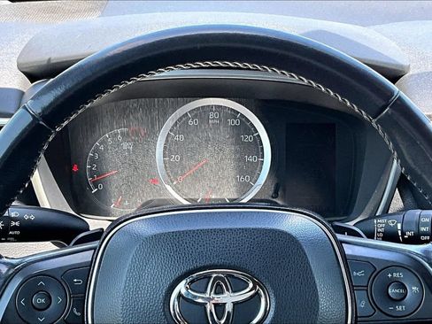 Used 2019 Toyota Corolla SE w/ Carpet Mat Package FWD image 13