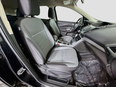 Used 2015 Ford Escape SE FWD image 25
