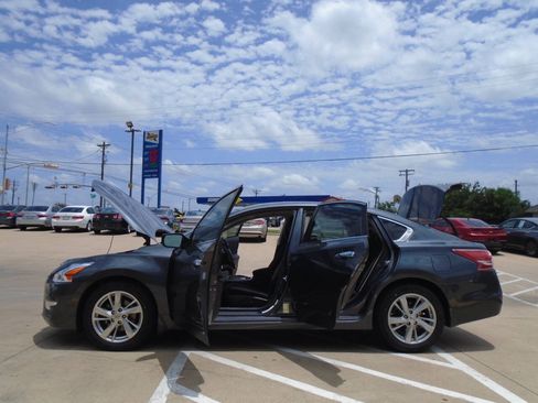 Used 2013 Nissan Altima 2.5 SV FWD image 24