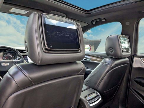Used 2020 Cadillac XT6 FWD image 17