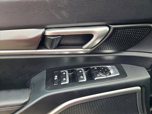 Used 2025 Kia Telluride S image 11