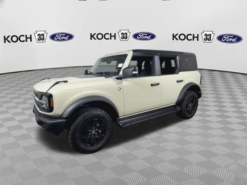 New 2025 Ford Bronco Outer Banks image 4