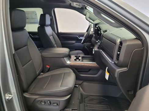 New 2025 GMC Sierra 2500 SLT image 14