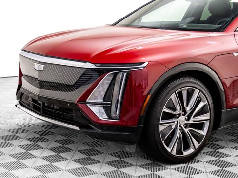 Certified 2024 Cadillac Lyriq Luxury w/ LPO, Floor Liner Package image 42