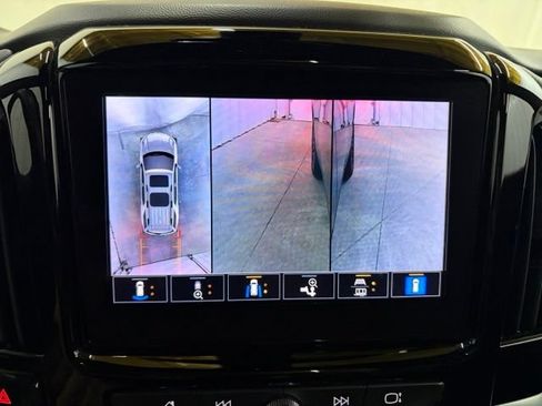 Used 2022 Chevrolet Traverse RS AWD/4WD image 79