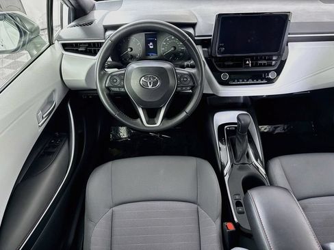 Certified 2024 Toyota Corolla SE FWD image 4