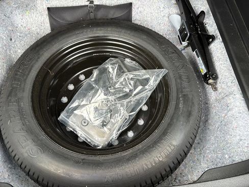 Used 2023 Honda CR-V EX image 17