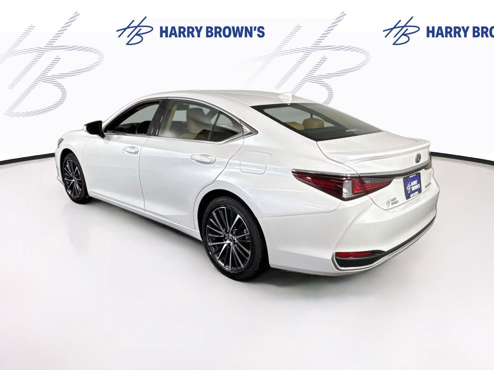 Used 2024 Lexus ES 300h w/ Premium Package FWD image 6