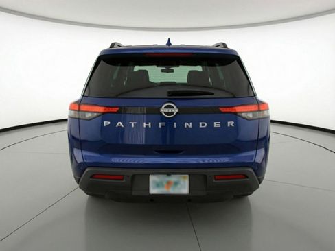 Used 2025 Nissan Pathfinder SV image 7