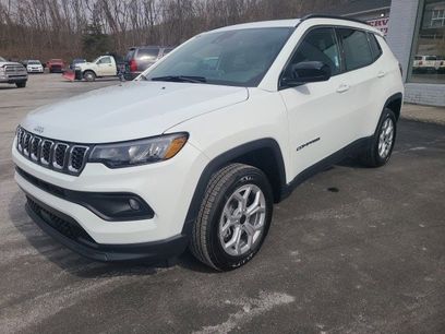 New 2025 Jeep Compass Latitude w/ Sun & Sound Group