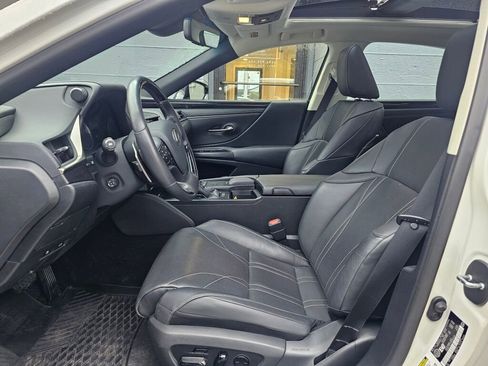 Used 2021 Lexus ES 350 w/ Luxury Package image 24