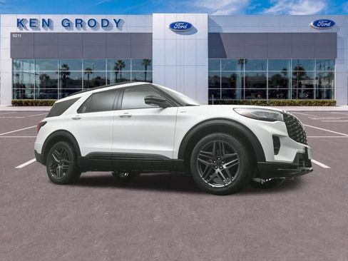 New 2026 Ford Explorer ST-Line RWD image 1