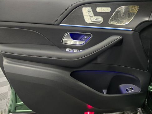 New 2026 Mercedes-Benz GLS 580 4MATIC image 25