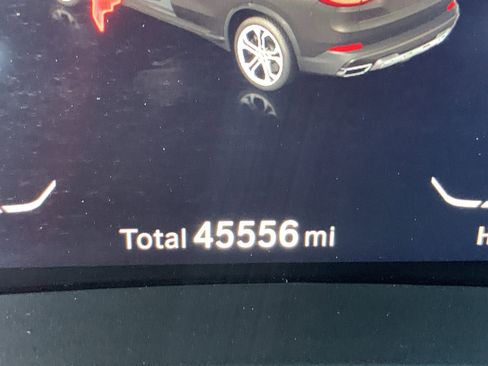 Used 2023 BMW X5 xDrive45e image 32