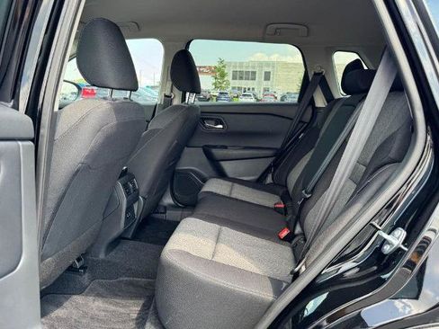 Certified 2026 Nissan Rogue SV FWD image 10