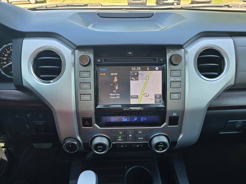 Used 2018 Toyota Tundra Limited w/ Limited Premium Package AWD/4WD image 27