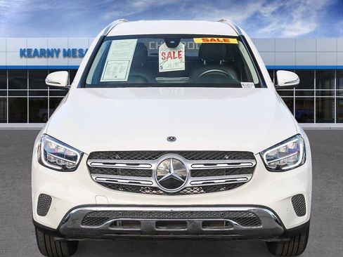 Used 2021 Mercedes-Benz GLC 300 image 2