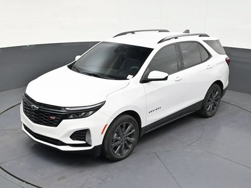 Used 2024 Chevrolet Equinox RS FWD image 11