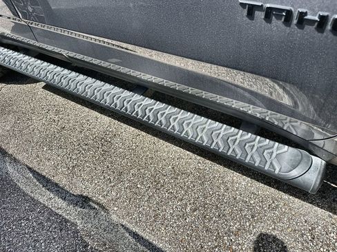 Used 2021 Chevrolet Tahoe Z71 w/ Rear Media and Nav Package image 7