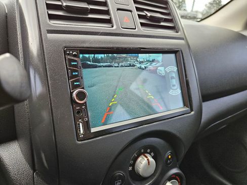 Used 2014 Nissan Versa S image 19