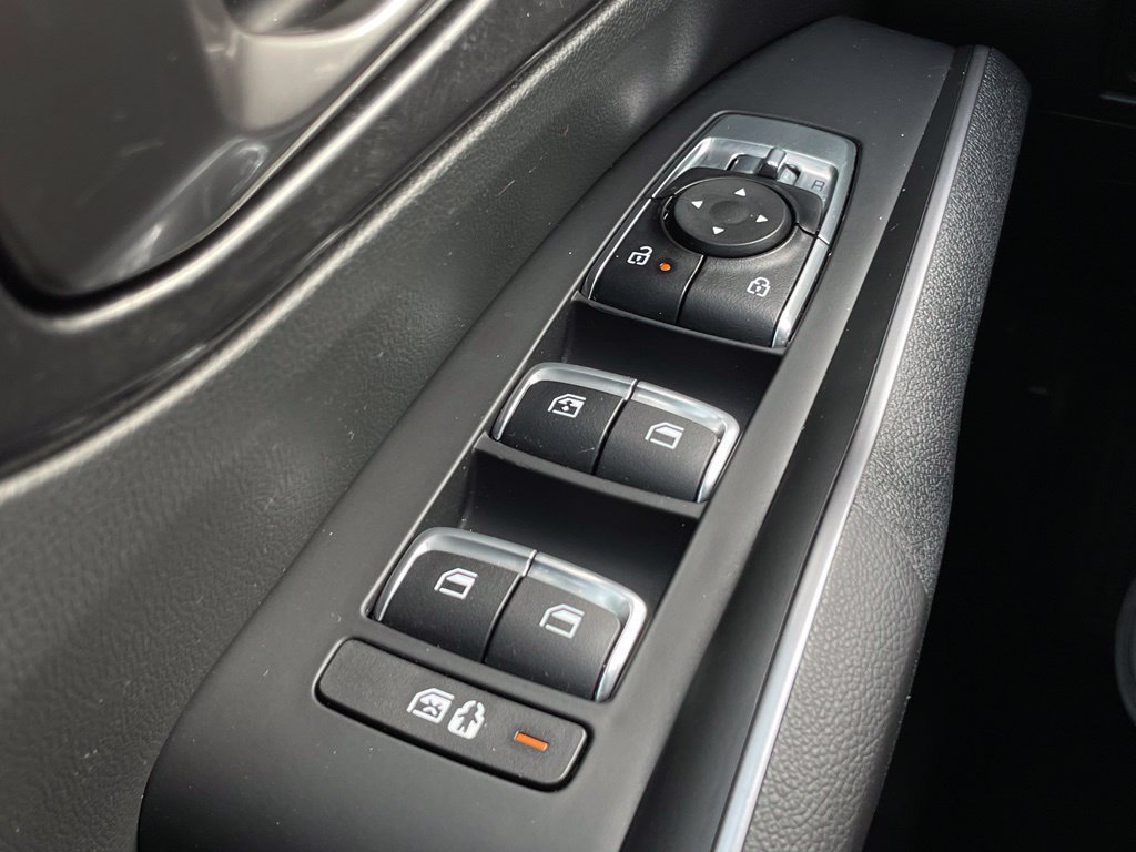 Used 2024 Kia Sorento LX FWD image 12
