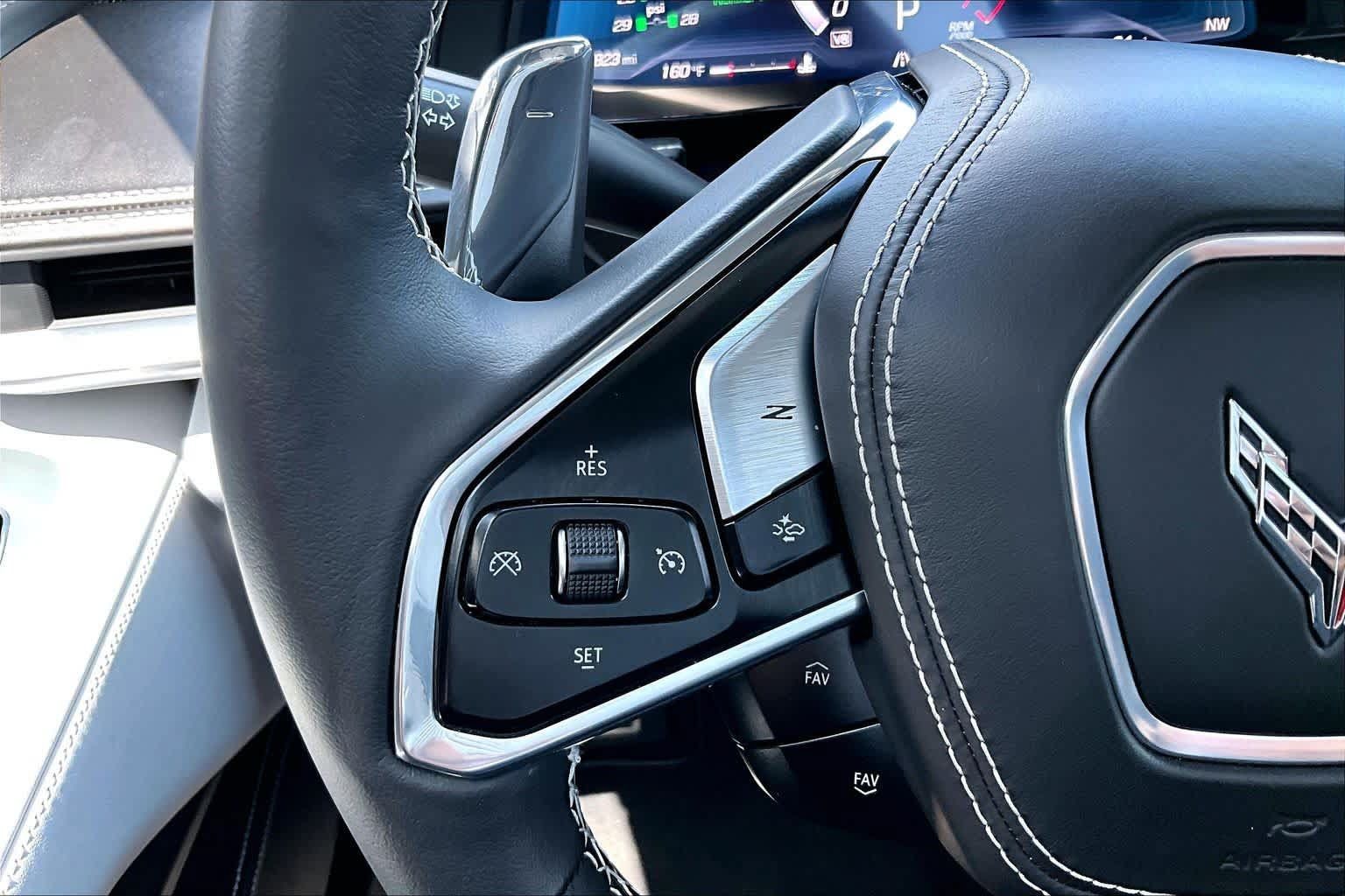 Used 2024 Chevrolet Corvette Stingray Premium Cpe w/ Z51 Performance Package RWD image 19