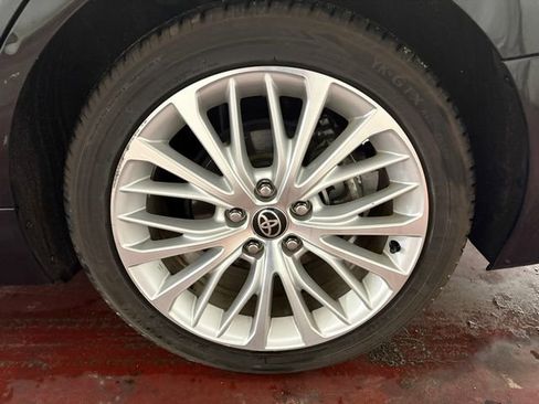 Used 2020 Toyota Camry XLE image 23