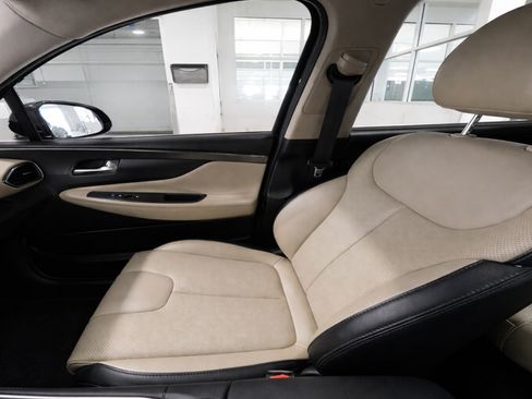 Used 2020 Hyundai Santa Fe Limited FWD image 10