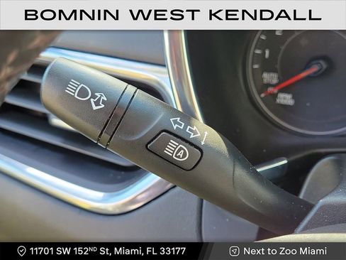 Used 2023 Chevrolet Equinox LT image 14