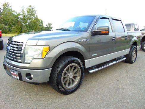 Used 2011 Ford F150 XLT w/ XLT Chrome Pkg RWD image 25