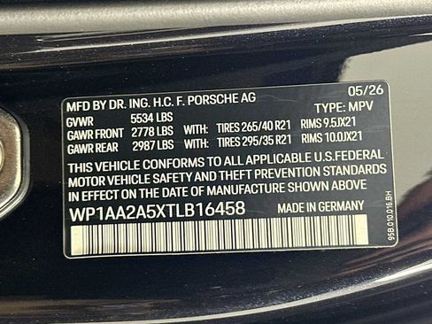 New 2026 Porsche Macan AWD/4WD image 33
