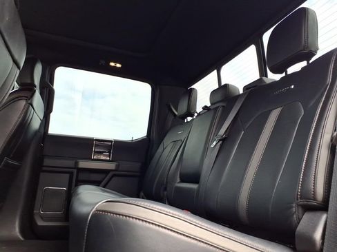 Used 2021 Ford F250 Platinum image 14